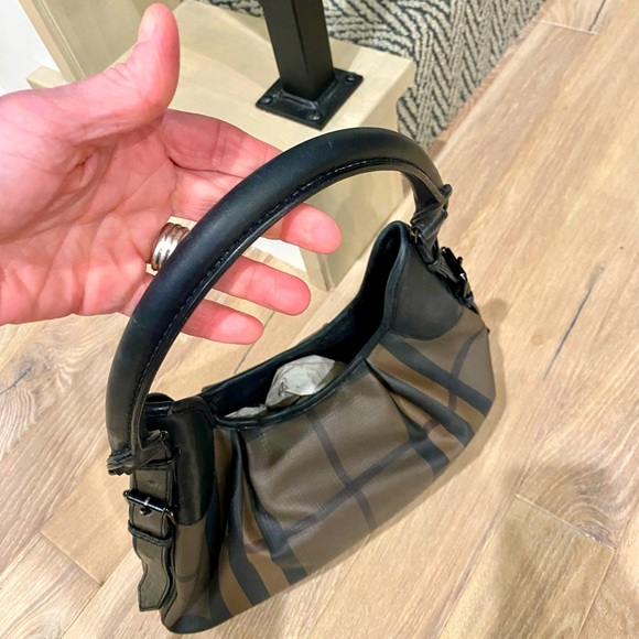 BURBERRY shoulder bag, authentic with dust bag - Picture 4 of 15